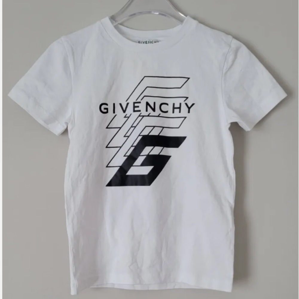NWOT NEW Givenchy white t-shirt with black and colored logo 6 (small)